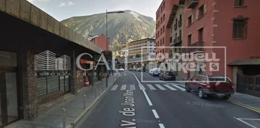 191 sq.m. commercial property for rent in Principado De Andorra (Ninguna Poblacion Tiene C.P.), Lleida, Catalonia, Spain № 8012