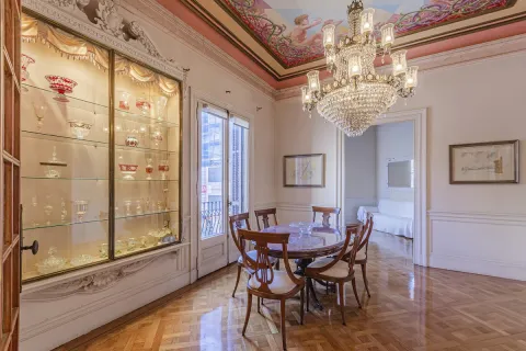 Apartamento de 3 dormitorios en venta en Barcelona, Cataluña, Spain № 1684 - foto 6