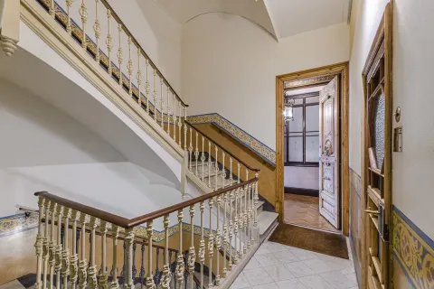 Apartamento de 3 dormitorios en venta en Barcelona, Cataluña, Spain № 1684 - foto 24