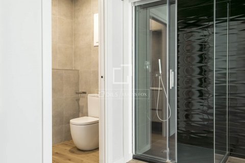 2 bedrooms apartment for rent in Barcelona, Catalonia, Spain № 8591 - photo 13
