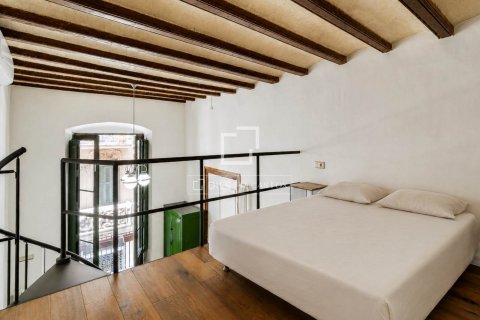 Apartamento de 7 dormitorios en venta en Barcelona, Cataluña, Spain № 8588 - foto 11