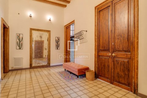 Apartamento de 7 dormitorios en venta en Barcelona, Cataluña, Spain № 8588 - foto 2