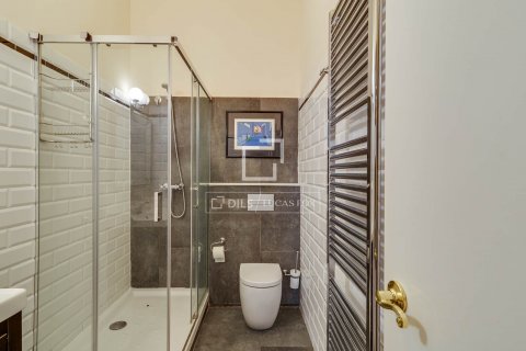 Apartamento de 7 dormitorios en venta en Barcelona, Cataluña, Spain № 8588 - foto 8
