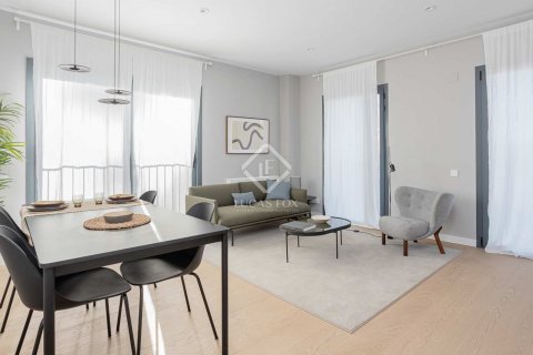 3 bedrooms apartment for sale in Barcelona, Catalonia, Spain № 8593