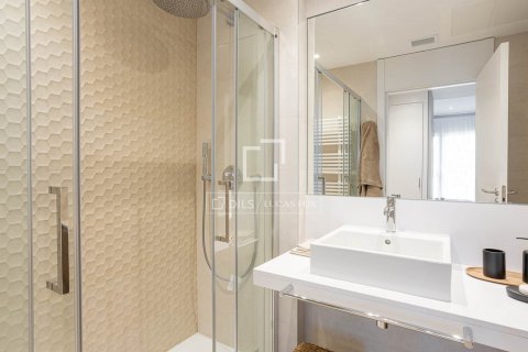 3 bedrooms apartment for sale in Barcelona, Catalonia, Spain № 8593 - photo 15