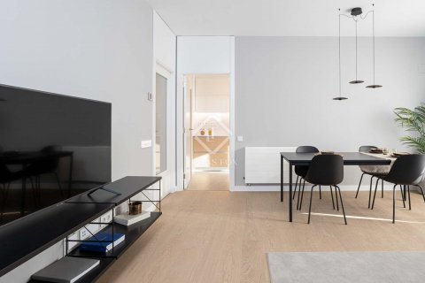 3 bedrooms apartment for sale in Barcelona, Catalonia, Spain № 8593 - photo 3