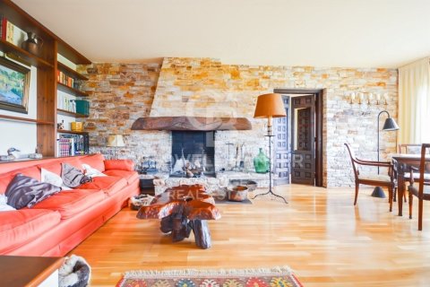 8 bedrooms house for rent in Sant Andreu de Llavaneres, Barcelona, Catalonia, Spain № 6133 - photo 16