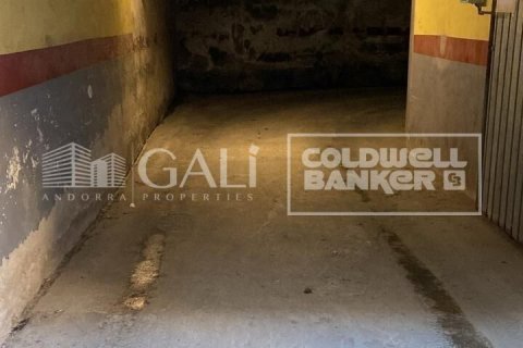 Estacionamiento de 12 m² en alquiler en Principado De Andorra (Ninguna Poblacion Tiene C.P.), Lérida, Cataluña, Spain № 6129 - foto 2