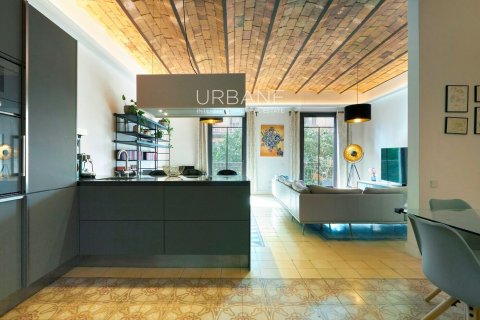 3 bedrooms apartment for sale in Eixample, Barcelona, Catalonia, Spain № 2663