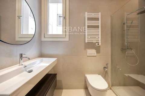 Купить квартиру в Эшампле, Испания с 2 спальни, 91м², № 2661 - фото 30