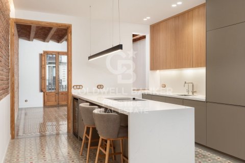 3 bedrooms apartment for sale in Barcelona, Catalonia, Spain № 5306 - photo 7