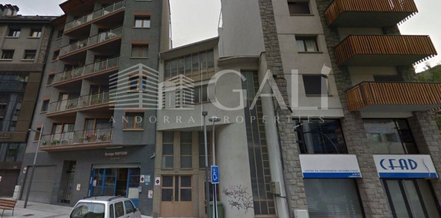 commercial property à vendre à Principado De Andorra (Ninguna Poblacion Tiene C.P.), Lleida, Catalonia, Spain № 5304