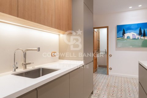 3 bedrooms apartment for sale in Barcelona, Catalonia, Spain № 5307 - photo 15