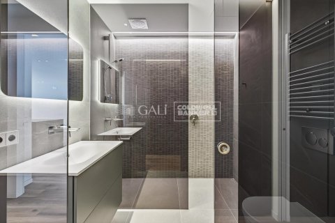 3 bedrooms apartment for sale in Principado De Andorra (Ninguna Poblacion Tiene C.P.), Lleida, Catalonia, Spain № 5305 - photo 17