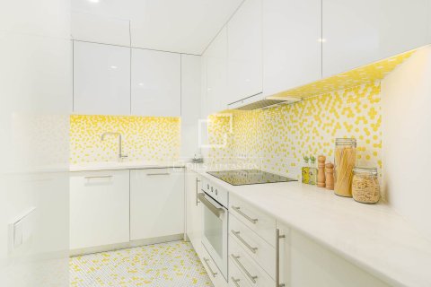 2 bedrooms apartment for sale in Barcelona, Catalonia, Spain № 3783 - photo 5