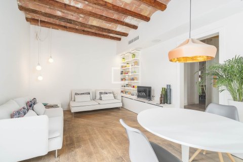 2 bedrooms apartment for sale in Barcelona, Catalonia, Spain № 3783 - photo 2