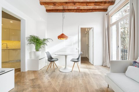 2 bedrooms apartment for sale in Barcelona, Catalonia, Spain № 3783 - photo 3
