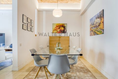 3 bedrooms apartment for sale in Eixample, Barcelona, Catalonia, Spain № 2235 - photo 9