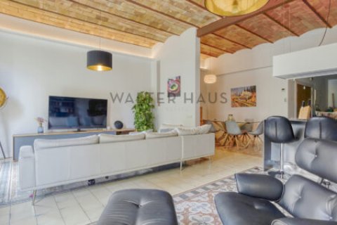 3 bedrooms apartment for sale in Eixample, Barcelona, Catalonia, Spain № 2235 - photo 8