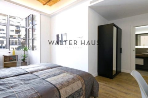3 bedrooms apartment for sale in Eixample, Barcelona, Catalonia, Spain № 2235 - photo 10