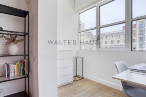 3 bedrooms apartment for sale in Eixample, Barcelona, Catalonia, Spain № 2235 - photo 16