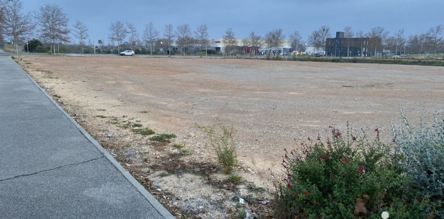 1944 sq.m. land plot for sale in Reus, Tarragona, Catalonia, Spain № 4954