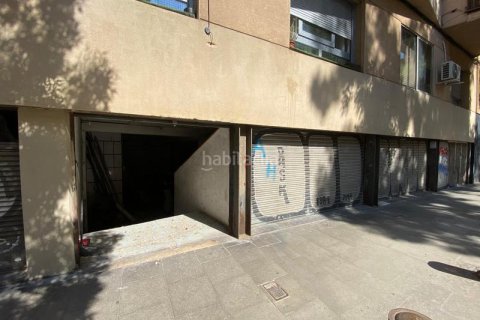 198 sq.m. commercial property for sale in Sant Marti, Barcelona, Catalonia, Spain № 2174
