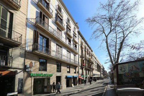 2 bedrooms apartment for sale in Ciutat Vella, Barcelona, Catalonia, Spain № 2464 - photo 15