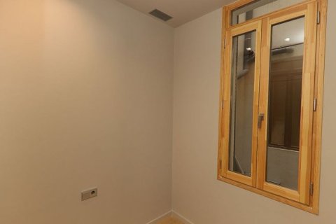 2 bedrooms apartment for sale in Ciutat Vella, Barcelona, Catalonia, Spain № 2464 - photo 5