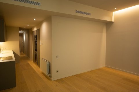 2 bedrooms apartment for sale in Ciutat Vella, Barcelona, Catalonia, Spain № 2464 - photo 3