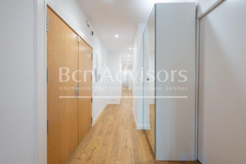 3 bedrooms apartment for sale in Eixample, Barcelona, Catalonia, Spain № 2913 - photo 21