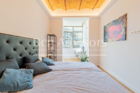 3 bedrooms apartment for sale in Eixample, Barcelona, Catalonia, Spain № 2913 - photo 23
