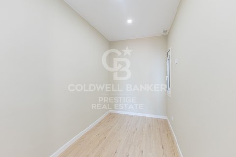 Apartamento de 3 dormitorios en venta en Barcelona, Cataluña, Spain № 5459 - foto 27