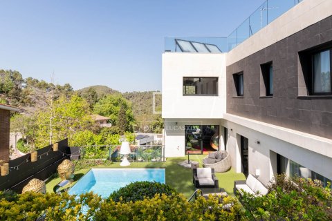6 bedrooms villa for sale in Barcelona, Catalonia, Spain № 4382