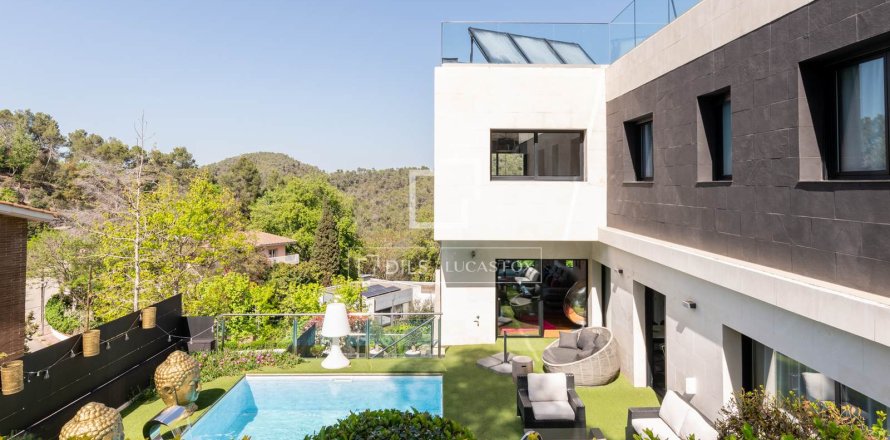 6 bedrooms villa for sale in Barcelona, Catalonia, Spain № 4382