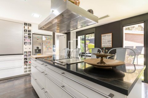 6 bedrooms villa for sale in Barcelona, Catalonia, Spain № 4382 - photo 22