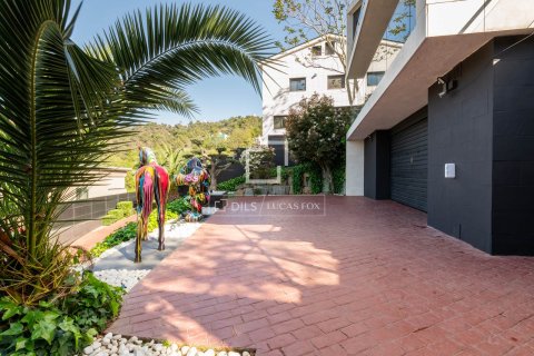 6 bedrooms villa for sale in Barcelona, Catalonia, Spain № 4382 - photo 5