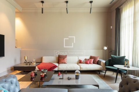4 bedrooms apartment for sale in Barcelona, Catalonia, Spain № 4378