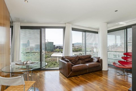 Apartamento de 2 dormitorios en venta en Barcelona, Cataluña, Spain № 7105 - foto 21