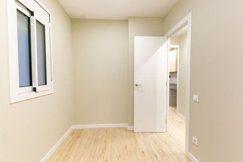 2 chambres apartment à vendre à Barcelona, Catalonia, Spain № 7107 - photo 6