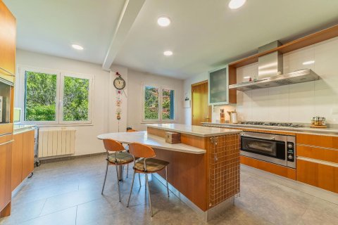 Сasa de 5 dormitorios en venta en Arenys de Munt, Barcelona, Cataluña, Spain № 7661 - foto 12