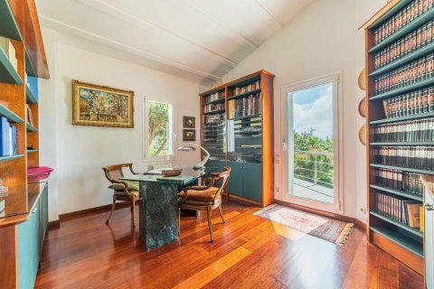 Сasa de 5 dormitorios en venta en Arenys de Munt, Barcelona, Cataluña, Spain № 7661 - foto 28