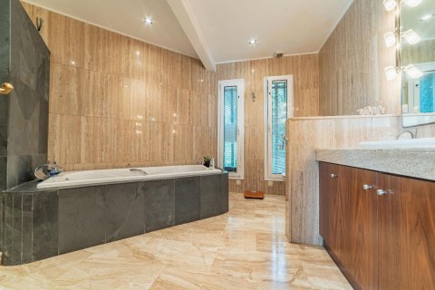 Сasa de 5 dormitorios en venta en Arenys de Munt, Barcelona, Cataluña, Spain № 7661 - foto 19