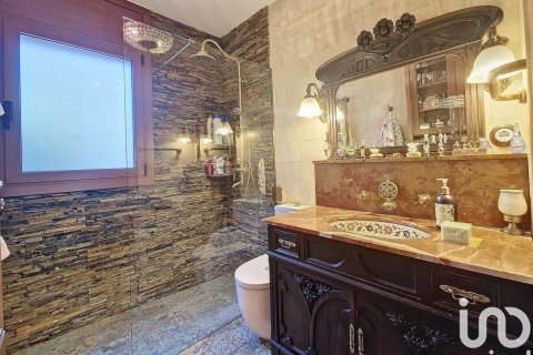 4 bedrooms house for sale in Sant Fost de Campsentelles, Barcelona, Catalonia, Spain № 5031 - photo 11