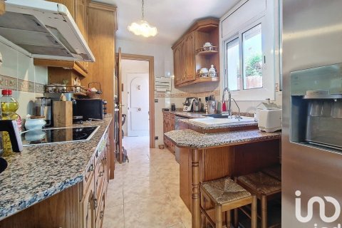 4 bedrooms house for sale in Sant Fost de Campsentelles, Barcelona, Catalonia, Spain № 5031 - photo 9