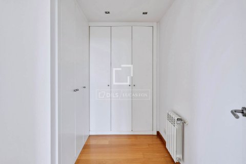 4 bedrooms villa for sale in Sant Vicenc De Montalt, Barcelona, Catalonia, Spain № 4457 - photo 23