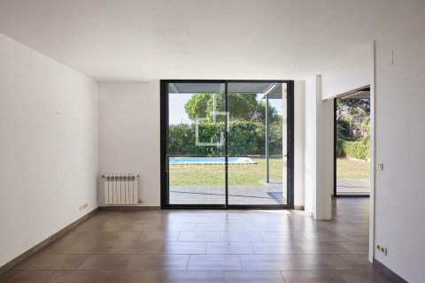 4 bedrooms villa for sale in Sant Vicenc De Montalt, Barcelona, Catalonia, Spain № 4457 - photo 10