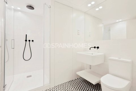 2 bedrooms penthouse for sale in Barcelona, Catalonia, Spain № 1054 - photo 8