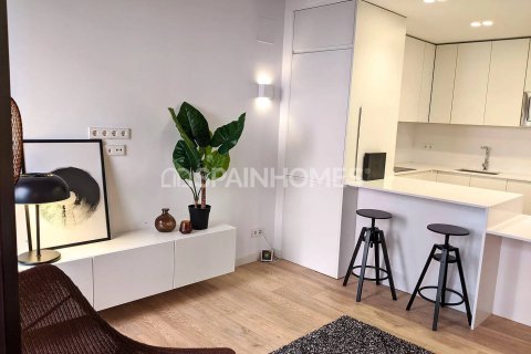 2 bedrooms penthouse for sale in Barcelona, Catalonia, Spain № 1054 - photo 4