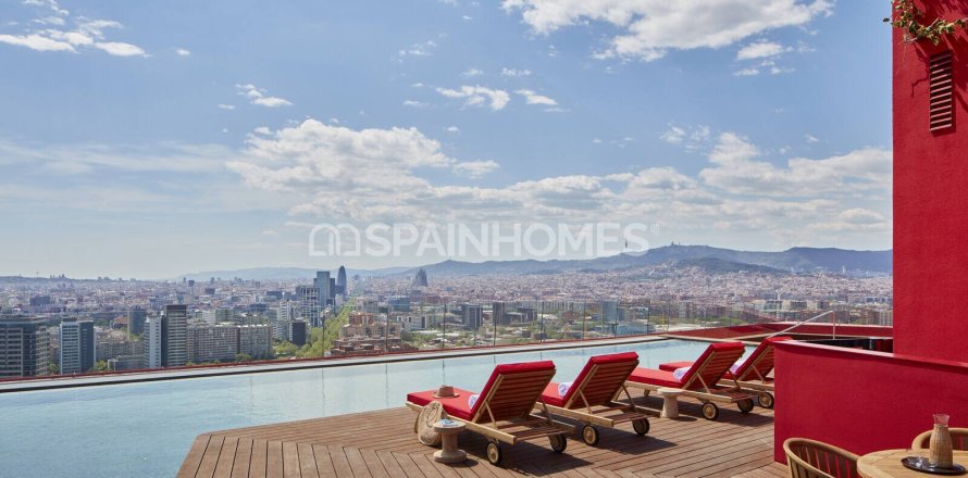 3 bedrooms apartment for sale in Barcelona, Catalonia, Spain № 1057